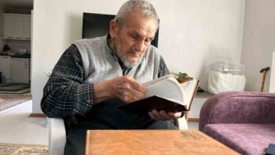 Çorum'un Oğuzlar ilçesinde 92 yaşındaki Abdullah Hastaoğlu, 72 yıldır günlük