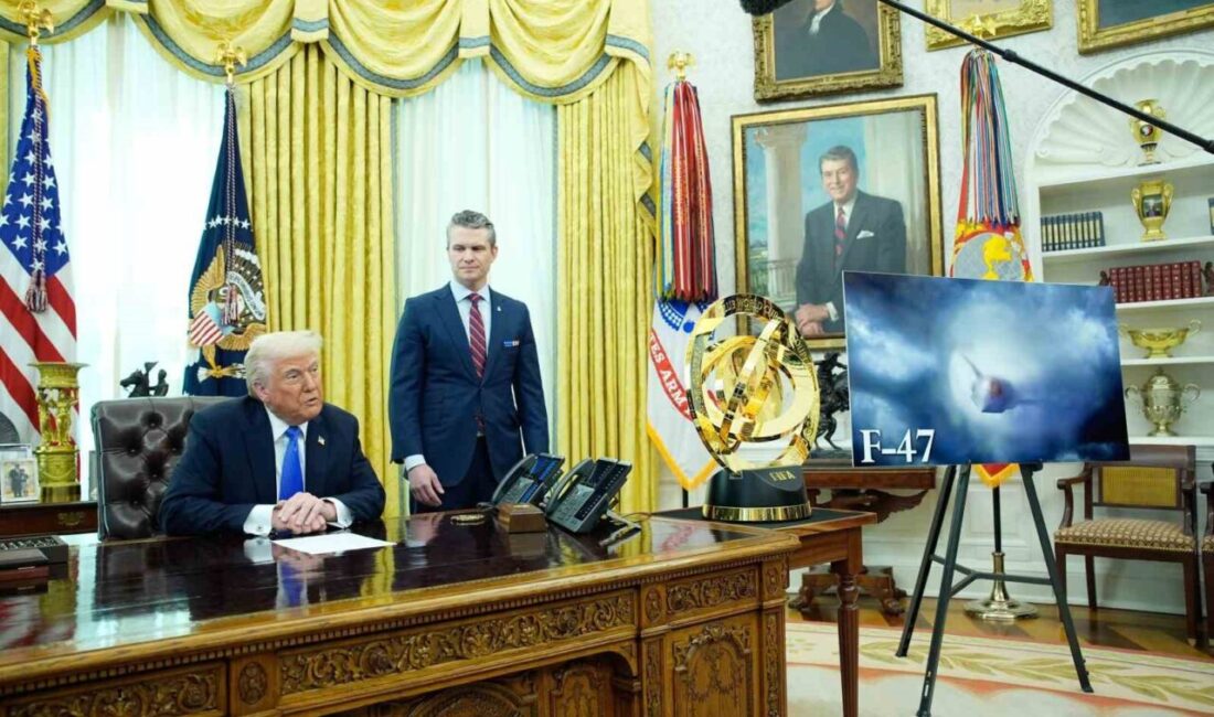 ABD Başkanı Donald Trump, Savunma Bakanı Pete Hegseth ile F-47