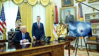 ABD Başkanı Donald Trump, Savunma Bakanı Pete Hegseth ile F-47