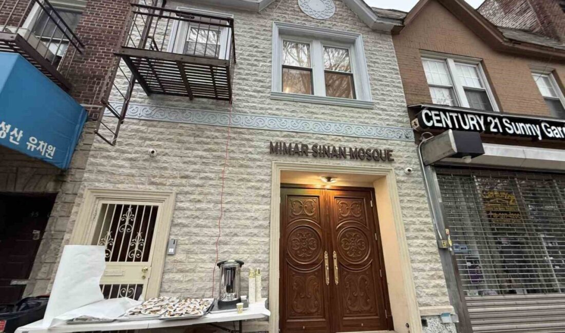 New York'taki Müslümanlar, Ramazan Bayramı'nda Mimar Sinan Camii ve Al