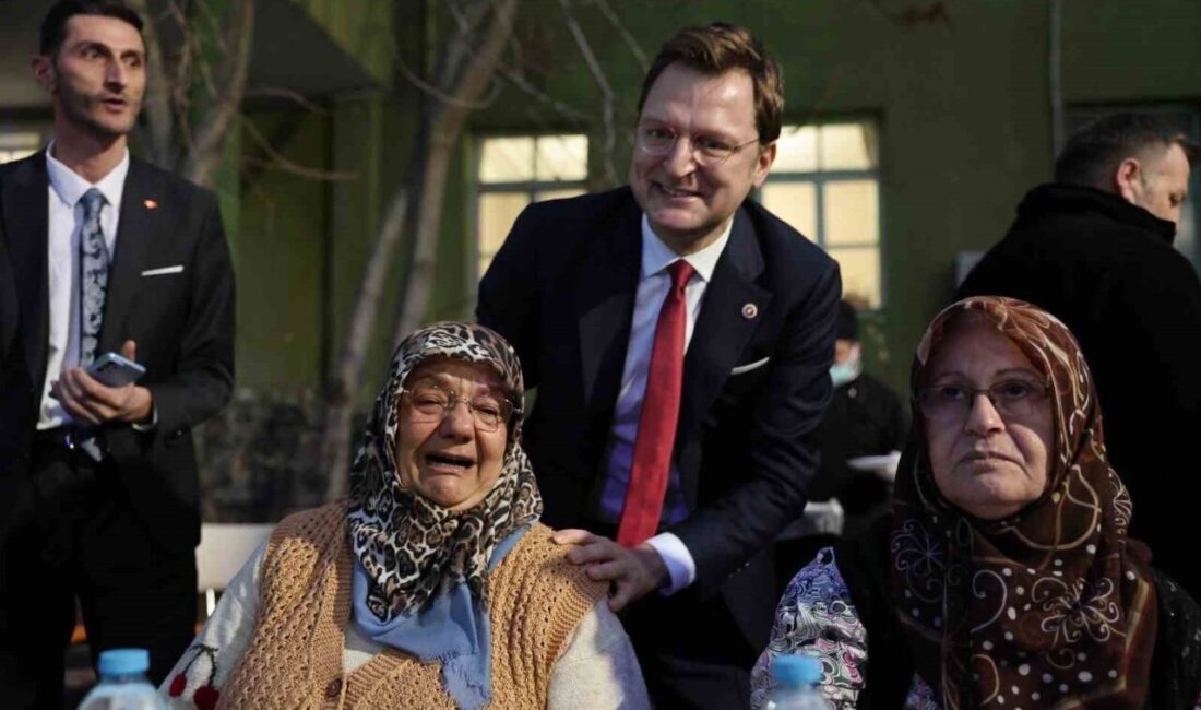 AK Parti Sağlık Politikaları Başkanı Halil Yerebakan, Ankara’da hastalar ve