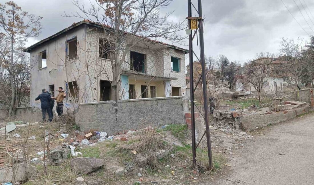 Ankara'da, metruk bir binanın yanındaki bahçede 6 yaşındaki Suriyeli kız