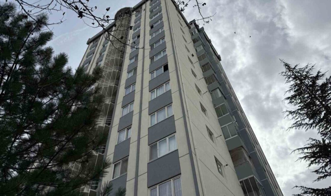 Ankara'nın Etimesgut ilçesindeki bir binanın 14. katından düşerek hayatını kaybeden