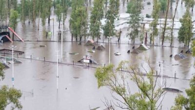 Arjantin'in Bahia Blanca kentindeki sel felaketinde 6 kişi hayatını kaybetti,
