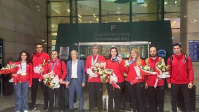 Avrupa Havalı Silahlar Şampiyonası'nda zirvede olan Türkiye Milli Atıcılık Takımı,