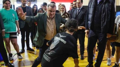 Gençlik ve Spor Bakanı Osman Aşkın Bak, İstanbul'da düzenlenecek Okul