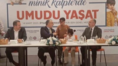 Çalışma ve Sosyal Güvenlik Bakanı Vedat Işıkhan, Memur-Sen'in düzenlediği 'Minik