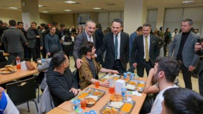Çorum'da ziyaretlerde bulunan Gençlik ve Spor Bakanlığı Bakan Yardımcısı Dr.
