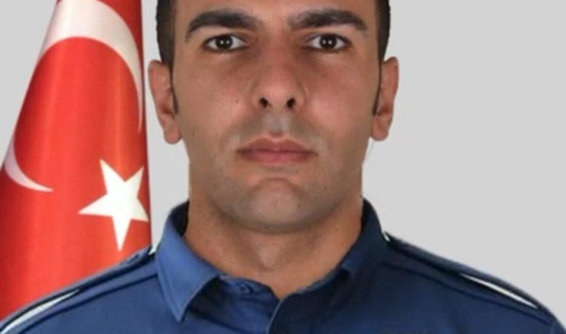 İçişleri Bakanı Ali Yerlikaya, Şanlıurfa'da rahatsızlanarak vefat eden polis memuru