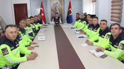Kırıkkale İl Jandarma Komutanlığı, bayram tatilinde Trafik Jandarması timlerine bilgilendirme