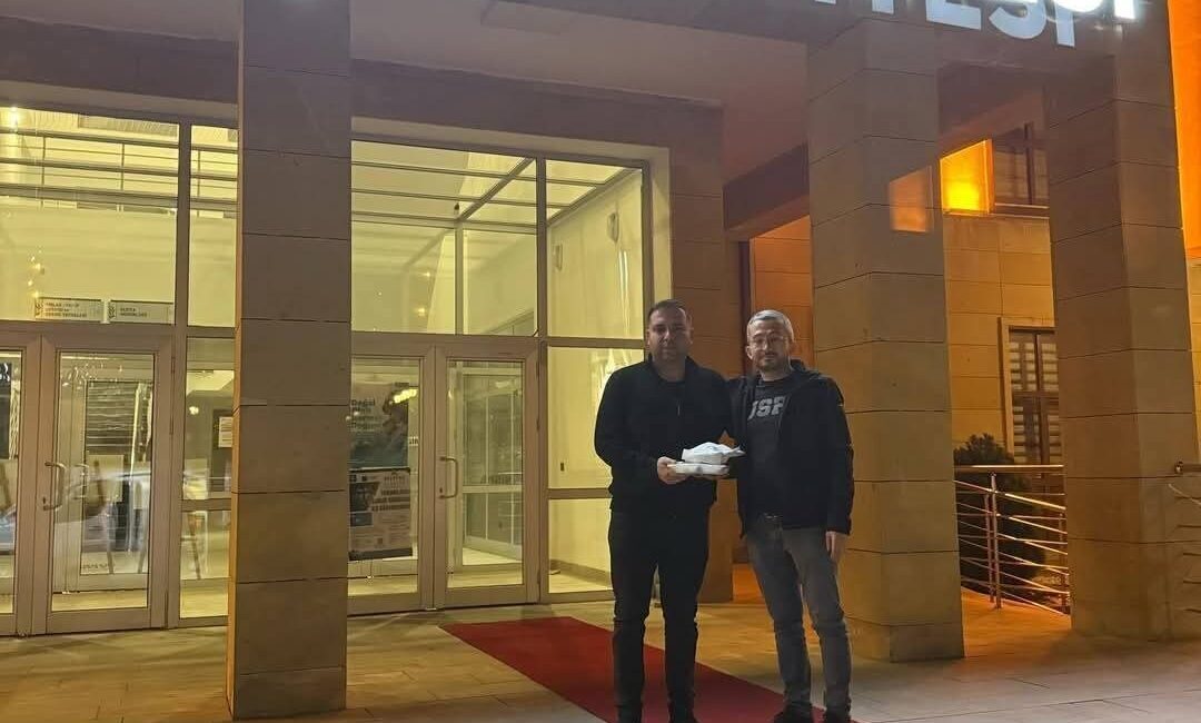 Başağaç Mahallesi Muhtarı Serhat Kaya, Ramazan ayında sahurda ihtiyaç sahiplerine