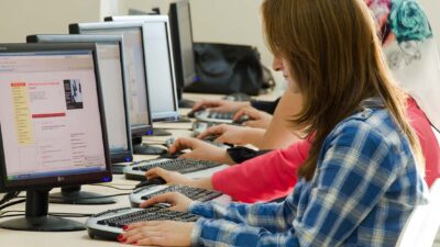 Yerköy Halk Eğitimi Merkezi Müdürlüğü tarafından açılan Bilgisayar İşletmenliği (Operatörlüğü)