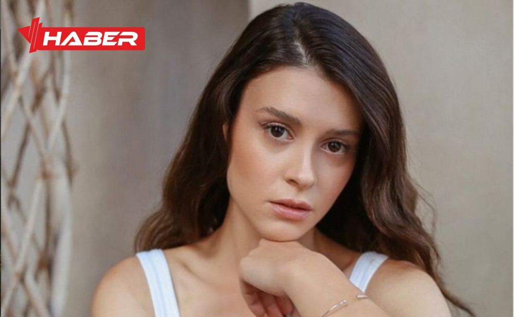 Türk televizyon dünyasının yükselen yıldızlarından biri olan Buçe Buse Kahraman,