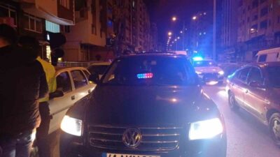 Çorum'da çakarlı araç kullanan sürücü A.T. polis ekipleri tarafından yakalandı.