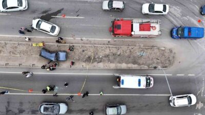 Kırıkkale'de meydana gelen kaza sonucunda, kavşakta çarpışan iki otomobilde 1
