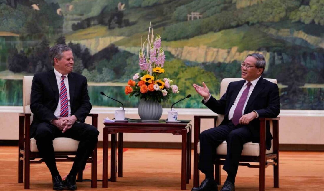 Çin Başbakanı Li Qiang, Çin Kalkınma Forumu'nda ABD'li Senatör Daines
