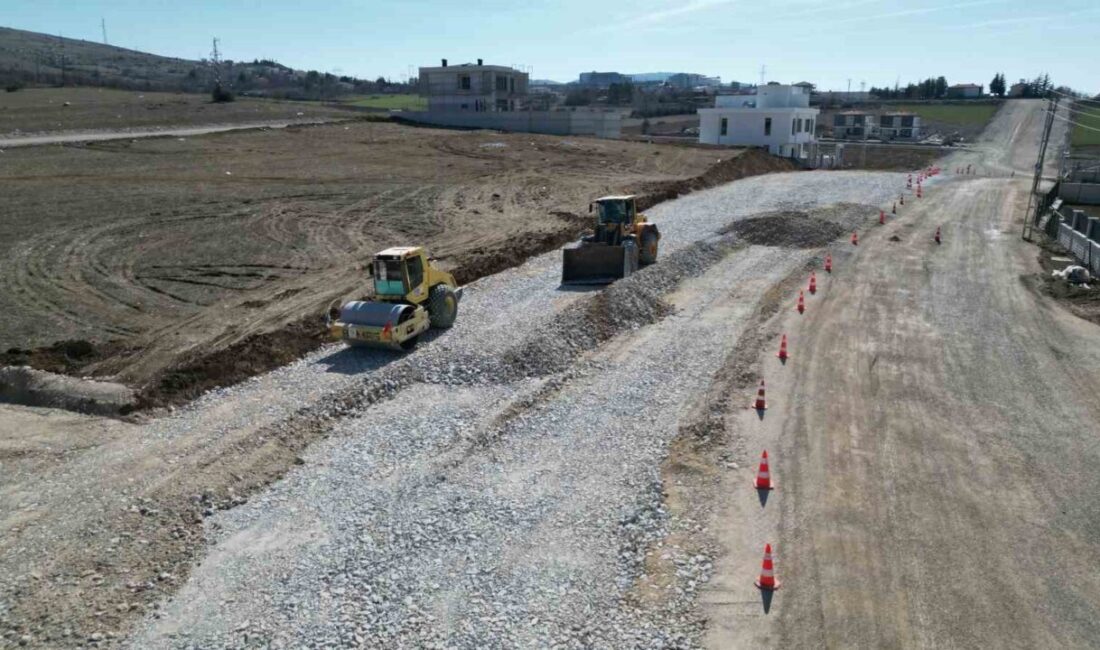 Çorum Belediyesi, Silmkent'te 4. Cadde için yol açma çalışmalarını sürdürüyor.