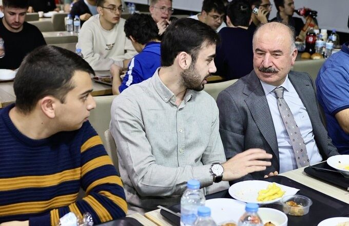 Çorum Valisi Ali Çalgan, Kerebi Gazi KYK Erkek Öğrenci Yurdu'nda