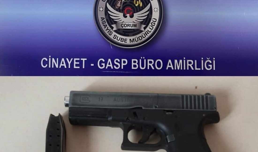 Çorum'da polis ekipleri tarafından yapılan çalışmalar sonucunda 5 kişi yakalandı.