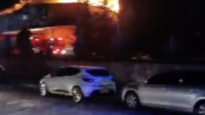 Çorum'da gıda ürünleri üreten fabrikada çıkan yangına çok sayıda itfaiye