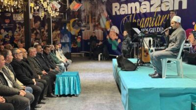 Çorum Belediyesi'nin "Ramazan Akşamları" programı, şehirde manevi bir atmosfer oluşturuyor.