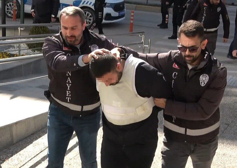 Çorum'da kahvehanede silahla ateş ederek 1 kişiyi öldüren ve 4