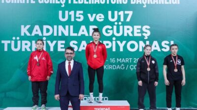 Çorumlu güreşçi Esra Özmez, 54 kilogram kategorisinde Türkiye 2’ncisi olarak,