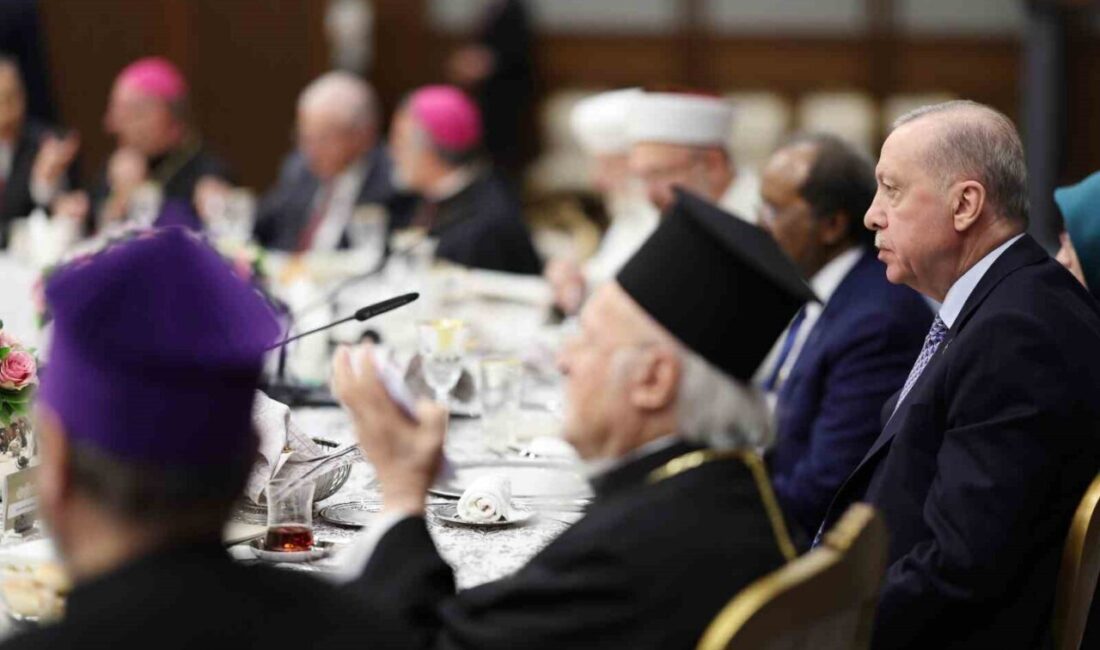 Cumhurbaşkanı Recep Tayyip Erdoğan, farklılıkların kutuplaşma değil zenginlik olduğunu vurgulayarak,