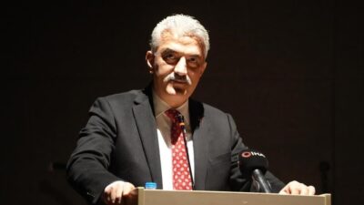 Kırıkkale Valisi Mehmet Makas, İstanbul'da yapılan gösteride Cumhurbaşkanı Erdoğan'ın ailesine