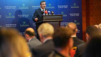 Cumhurbaşkanı Yardımcısı Cevdet Yılmaz, TARPOL'un iftar programında gıda enflasyonunu kontrol