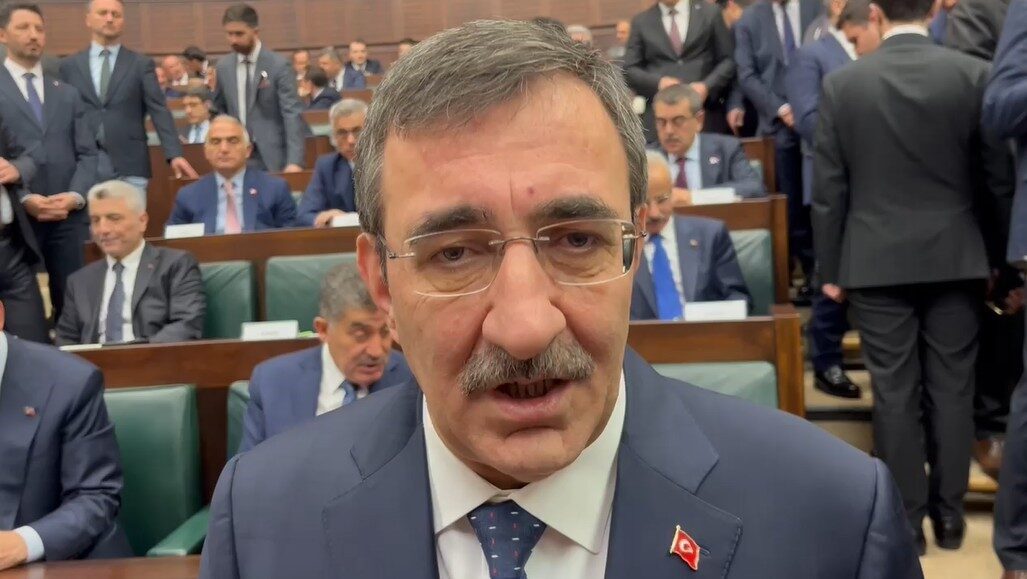 Cumhurbaşkanı Yardımcısı Cevdet Yılmaz, İstanbul Büyükşehir Belediye Başkanı Ekrem İmamoğlu'nun