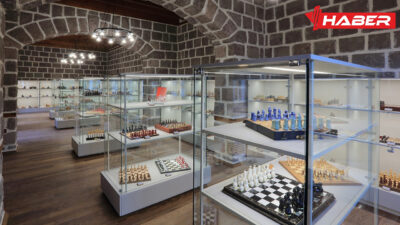 Türkiye’nin ve dünyanın dört bir yanından toplanmış yüzlerce satranç takımının
