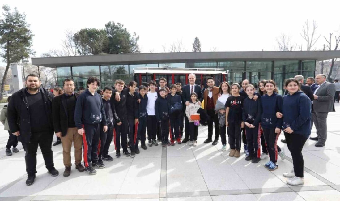 İnegöl Belediyesi, Bilim ve Teknoloji Haftası kapsamında özel bir sergi