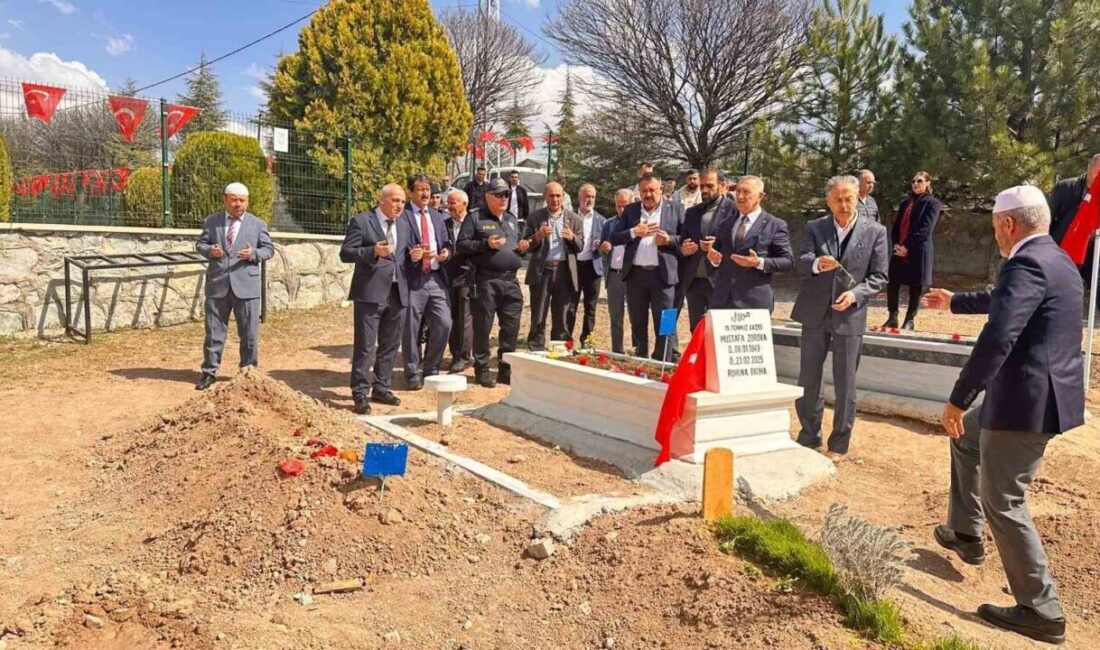 Kahramankazan'da düzenlenen şehitlik ziyaretinde dualarla şehitler anıldı. Programa Kaymakam Parlar,