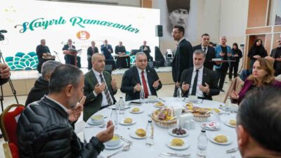 Keçiören Belediye Başkanı Mesut Özarslan, Ramazan ayının ilk iftarını halk