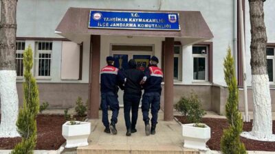 Kırıkkale'de aranan H.C. ve M.N. jandarma tarafından yakalanarak cezaevine gönderildi.