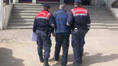 Kırıkkale'de jandarma operasyonlarında farklı suçlardan aranan 3 hükümlü yakalandı. Ö.Ö.,