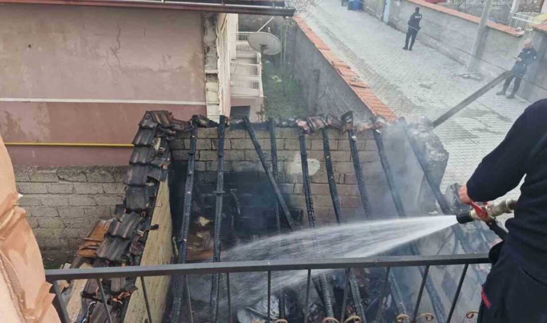 Kömürlükte çıkan yangın binalara sıçramadan söndürüldü Çorum'un Alaca ilçesinde çıkan