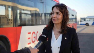Semra Kılınç, Ankara'da öğretmenlik yaptığı dönemden sonra otobüs şoförlüğüne başlayarak