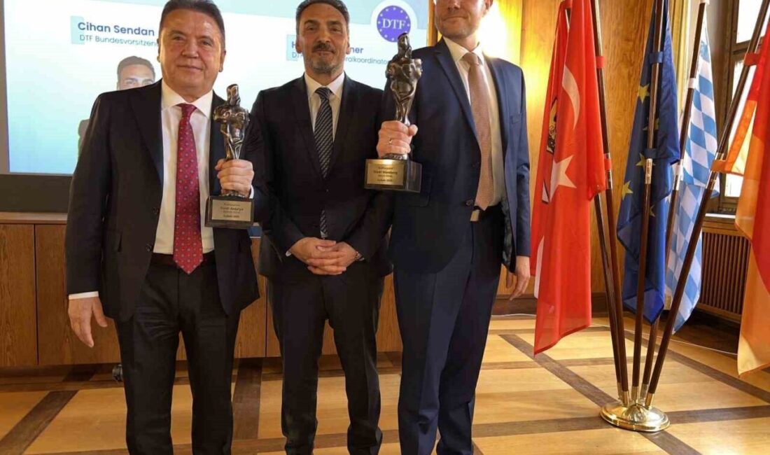 Türk-Alman dostluğunu güçlendiren çalışmalarıyla "Kybele" ödülüne layık görülen Nürnberg Belediye