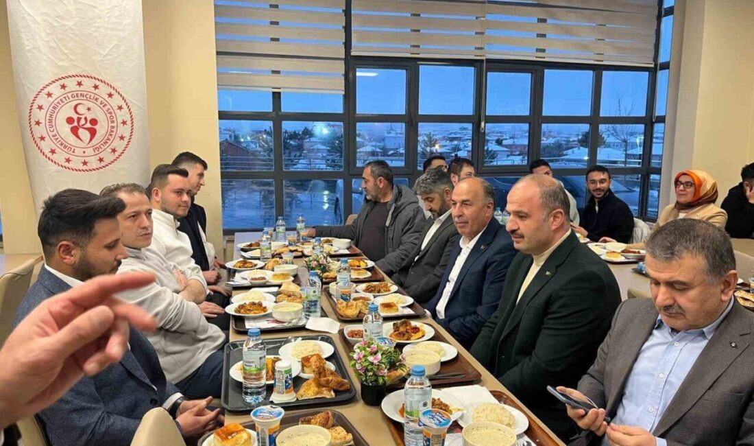 KYK yurdunda iftar buluşması Çorum'un Alaca ilçesindeki KYK
