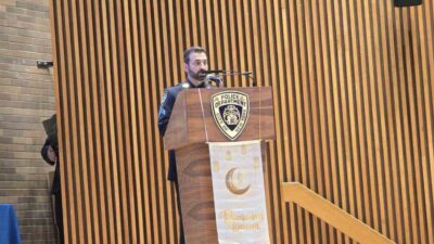 New York'ta NYPD bünyesinde görev yapan Müslüman polisler iftar programında