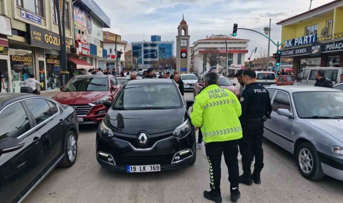 Alaca ilçesinde meydana gelen trafik kazasında otomobil ile çarpışan İpek