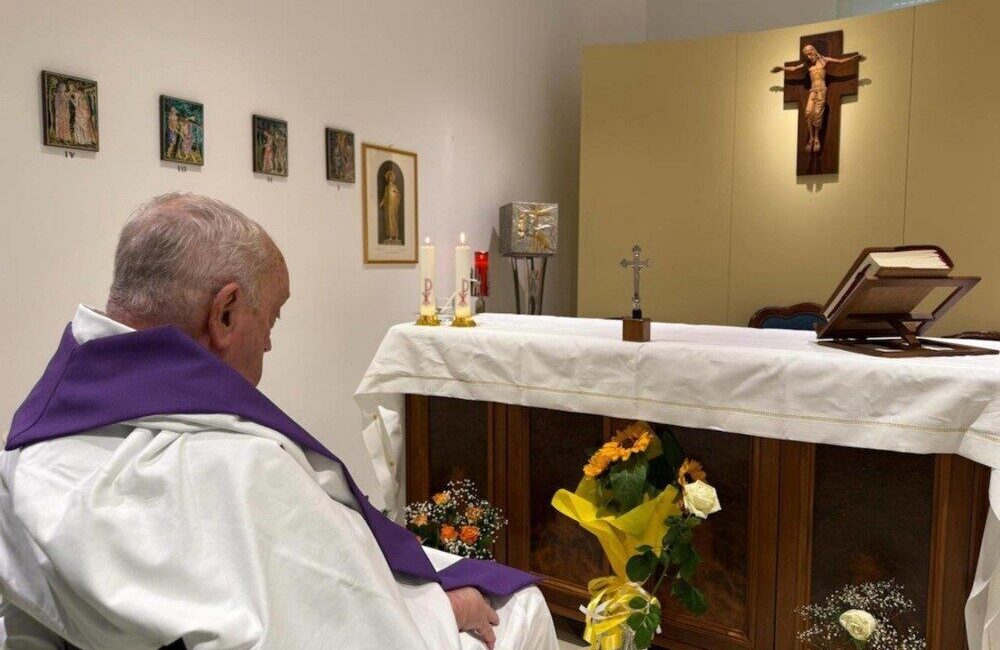 Papa Francis'in 14 Şubat'tan beri Roma'daki Gemelli Hastanesi'nde tedavi görmesi