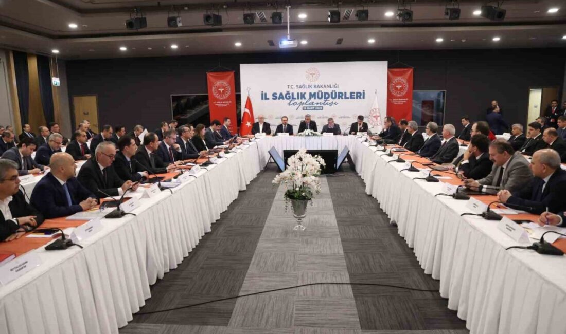 Sağlık Bakanı Memişoğlu, 81 ilin sağlık müdürleri ile Başakşehir Çam