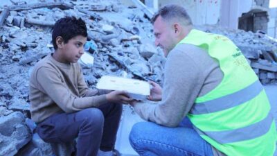 TİKA, Filistin'de 6600 aileye gıda yardımı yaparken, imarethanelere, huzurevlerine ve