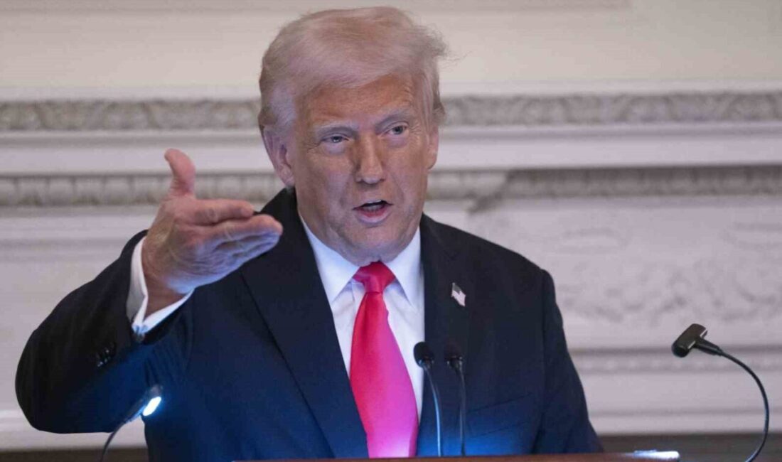 ABD Başkanı Donald Trump, Anayasa'yı geçersiz kılacak yolları değerlendirerek üçüncü