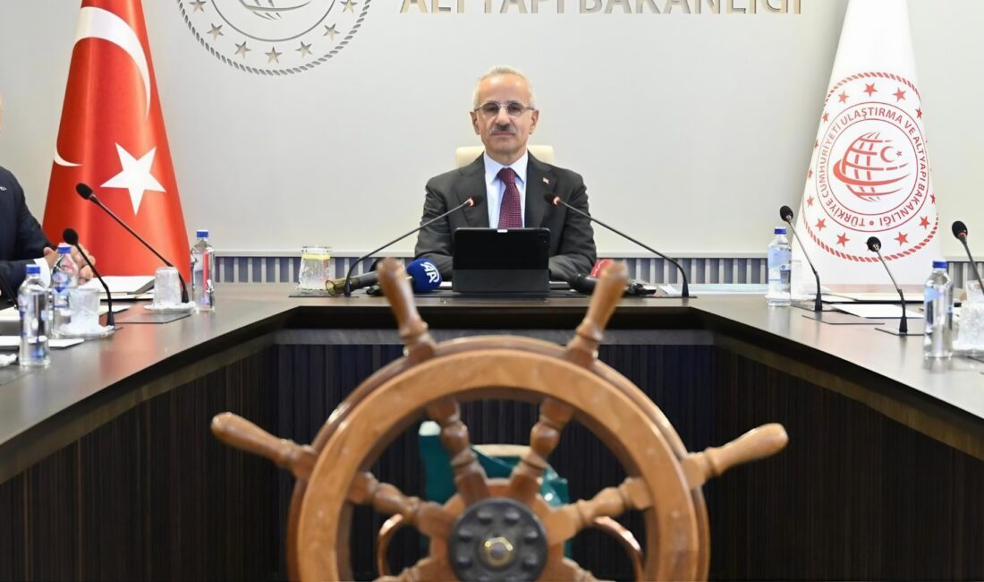 DÖKER-1 GEMİSİ DENİZLE BULUŞTU