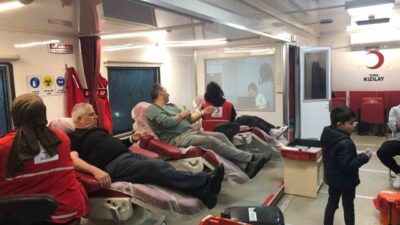 Çorum'un Alaca ilçesinde Türk Kızılay'ın düzenlediği kan bağışı kampanyası, ilçe