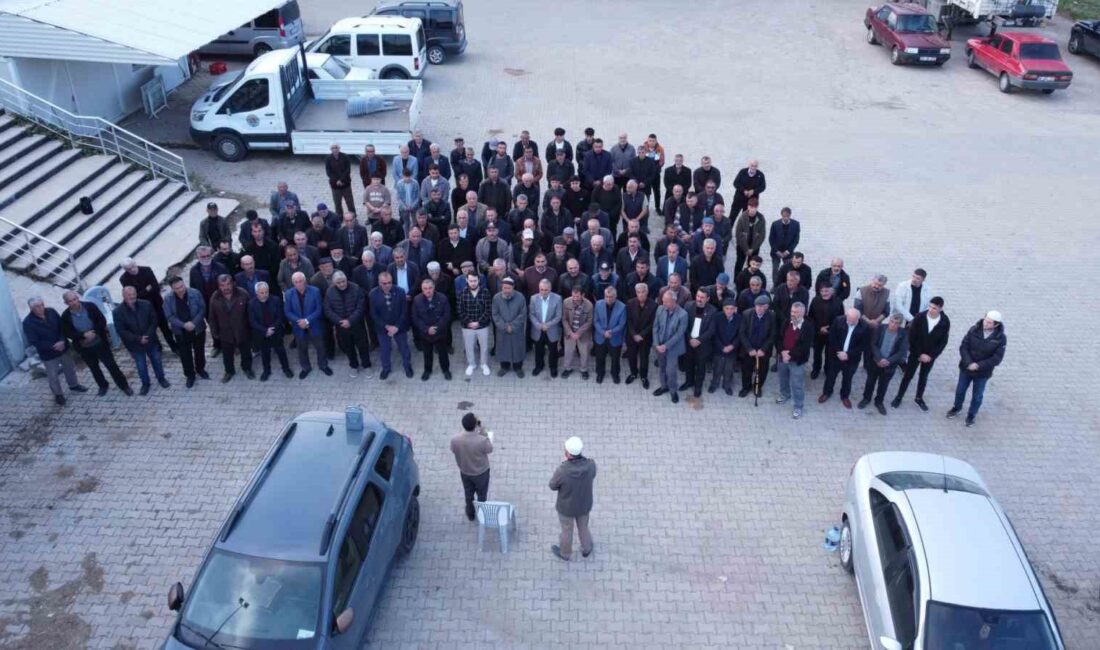 Topçu köyünde kurak geçen kış mevsiminin ardından çiftçiler, yılın ilk